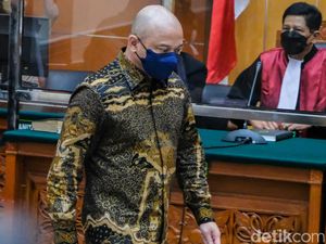 Cerita di Balik Kode Mainkan Irjen Teddy Minta Tukar Sabu dengan Tawas Cerita di Balik Kode Mainkan Irjen Teddy Minta Tukar Sabu dengan Tawas