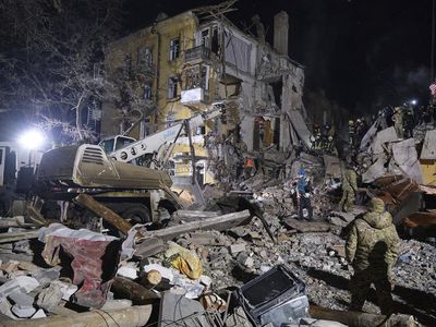 Rudal Rusia Hantam Aparteman Rusia, Tiga Orang Tewas