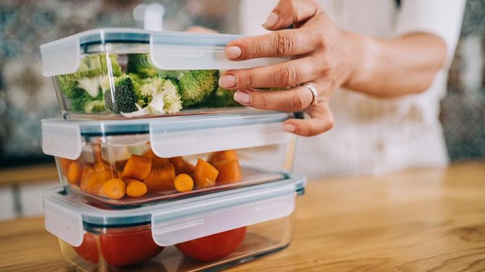Simpan Makanan Pakai Wadah Kaca di Freezer, Apakah Nutrisi Berubah?