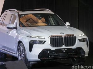 Fortuner-Pajero Pasti Segan! Ini Tampang Sangar BMW X7 Terbaru Fortuner-Pajero Pasti Segan! Ini Tampang Sangar BMW X7 Terbaru