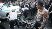 Detik-detik Mahasiswa UI Terlindas Mobil Purnawirawan Polisi Versi Reka Ulang