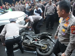 Rekaman CCTV Ungkap Kondisi Mahasiswa UI Usai Ditabrak Pensiunan Polisi