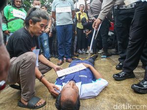 Kesaksian Petugas Ambulans Usai Mahasiswa UI Tertabrak: Sudah Tak Bernapas Kesaksian Petugas Ambulans Usai Mahasiswa UI Tertabrak: Sudah Tak Bernapas