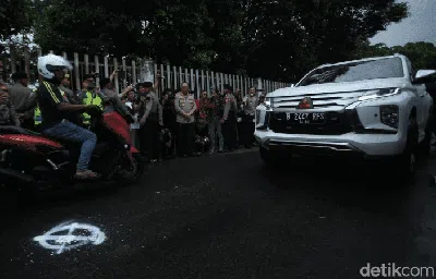 Foto-foto Lengkap Rekonstruksi Kecelakaan Mahasiswa UI vs Purn Polisi