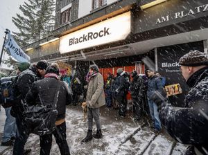 BlackRock Genggam Saham Perusahaan Pertahanan di Italia BlackRock Genggam Saham Perusahaan Pertahanan di Italia