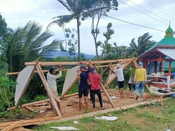 Angin Kencang Terjang Gunungwungkal Pati, Rumah-Warung Kopi Rusak