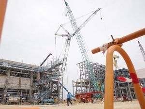 Sering Ditengok Jokowi, KEK Gresik Ditargetkan Tarik Investasi Rp 105 Triliun