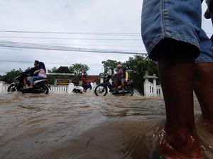 Sungai Ciapus Bogor Meluap, BPBD Cek Kabar Ada Warga Hanyut