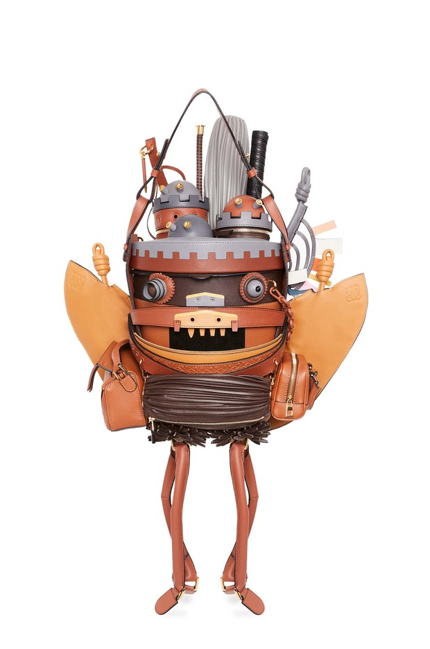 Foto: loewe.com Loewe Moving Castle Bag in calfskin/