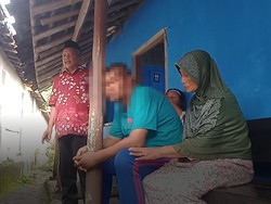 Hilang 25 Tahun Karena Takut Disunat, Bagaimana Agus Bertahan Hidup?