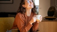 Studi Terbaru Ungkap Minum Kopi Bisa Bantu Redakan Stres dan Kecemasan