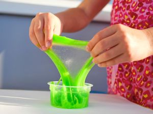 7 Cara Membuat Slime dengan Berbagai Bahan, Mudah dan Praktis!