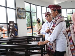 Jokowi Apresiasi Pelestarian Tenun dan Jegog Jembrana Jokowi Apresiasi Pelestarian Tenun dan Jegog Jembrana