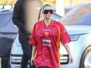 Mamma mia, Kim Kardashian! Netizen pun Ramai-ramai Kepoin AS Roma