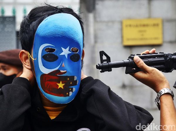 Mahasiswa Geruduk Kedubes China, Kecam Kekerasan Terhadap Muslim Uighur