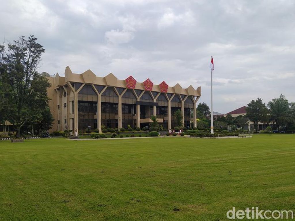 Logo TNI Dipasang di Kantor Pemkot Magelang, Ada Apa? Logo TNI Dipasang di Kantor Pemkot Magelang, Ada Apa?
