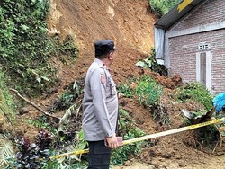 Tebing Longsor Timpa Rumah di Mamasa Sulbar, 2 orang tewas