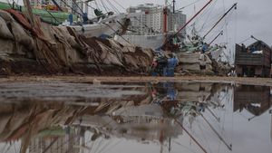 Penampakan Tanggul Rusak di Dermaga Pelabuhan Sunda Kelapa