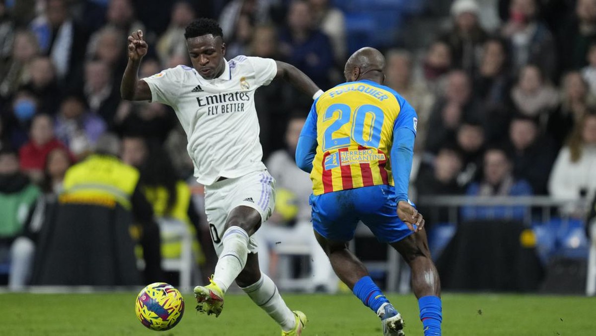 Real Madrid menang 2-0 atas Valencia. (Foto: AP/Bernat Armangue)