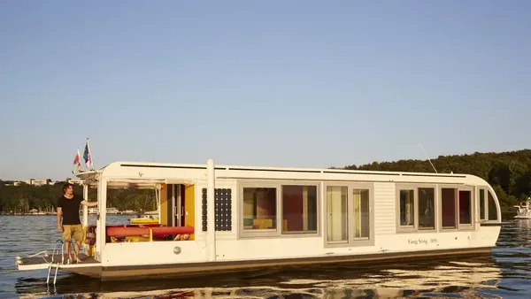 Pakai Tenaga Matahari, Pria Ini Bawa Rumahnya Keliling Dunia