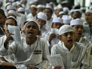 Lirik Mars Hari Santri dan Not Angka untuk Menyanyikannya Lirik Mars Hari Santri dan Not Angka untuk Menyanyikannya