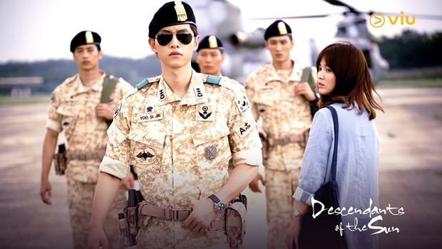 Song Joong Ki dan Song Hye Kyo dalam drama Descendants of the Sun / Foto: VIU/Descendants of the Sun