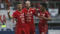 Babak kedua berjalan, Persija terus mendominasi RANS. Gol ketiga lahir untuk Persija pada menit ke-72, via penalti Ondrej Kudela. Sebelumnya, Yanis Mbombo, pemain RANS melakukan hand ball saat menjadi pagar hidup.