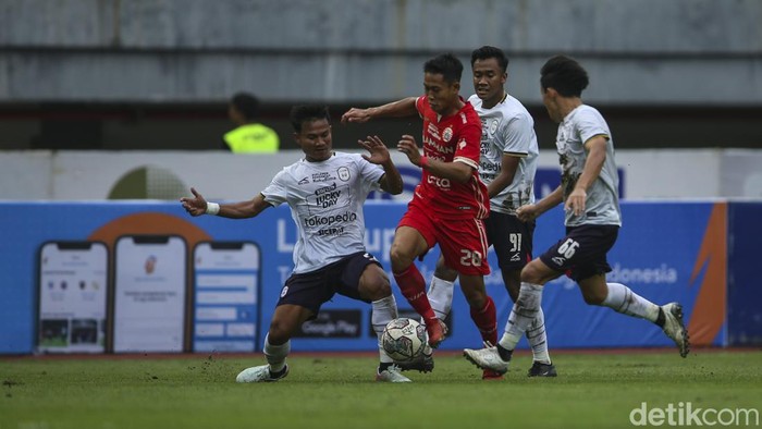 Persija Jakarta sukses menaklukkan RANS Nusantara FC dalam lanjutan Liga 1. Macan Kemayoran menang dengan skor akhir 3-1.