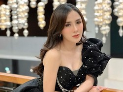 Ucie Sucita Nggak Bisa Diam saat Liburan