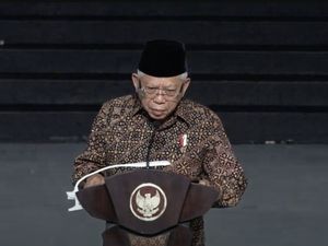 Maruf Amin Prediksi Andil Sektor Halal ke Ekonomi RI Tumbuh 5,3% Tahun Ini Maruf Amin Prediksi Andil Sektor Halal ke Ekonomi RI Tumbuh 5,3% Tahun Ini