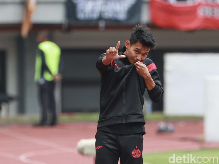 Persija mengenalkan pemain barunya yaitu Witan Sulaeman di Stadion Patriot Chandrabaga, Bekasi, Jumat (3/2). Witan akan akan mengenakan nomor punggung 78.