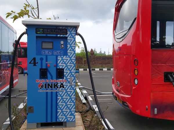 Begini Tampang SETRUM, Charger Bus Listrik Made in Madiun