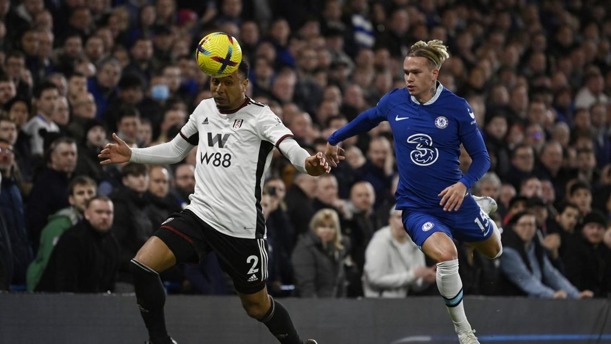 Mykhailo Mudryk diganti saat half-time dalam hasil imbang Chelsea 0-0 dengan Fulham. (Foto: REUTERS/TONY OBRIEN)
