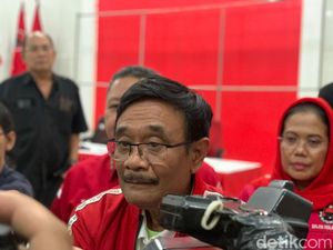 PDIP Kecam Aksi Massa HMI Bakar Bendera Saat Demo Dukung Rocky Gerung PDIP Kecam Aksi Massa HMI Bakar Bendera Saat Demo Dukung Rocky Gerung