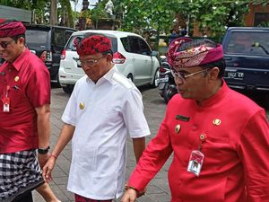 Sanjaya Ingin Pimpin Kembali Tabanan, Koster Ingatkan Agar Akur