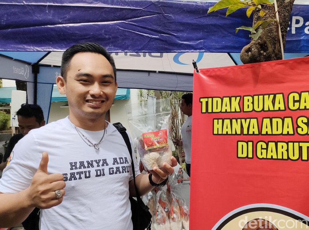 Kisah Haedi Robert: Dulu Office Boy, Kini Jadi Bos Mi di Garut Kisah Haedi Robert: Dulu Office Boy, Kini Jadi Bos Mi di Garut
