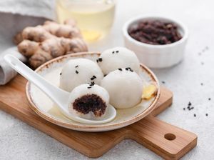 Resep Ronde Isi Wijen Hitam, Sajian Cap Go Meh yang Menggoyang Lidah Resep Ronde Isi Wijen Hitam, Sajian Cap Go Meh yang Menggoyang Lidah