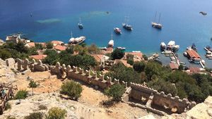 Jejak Kota Kuno Bawah Air di Kekova
