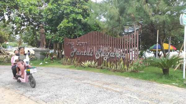 Pantai Segara Kini Makin Asyik Buat Jalan Kaki-Bersepeda