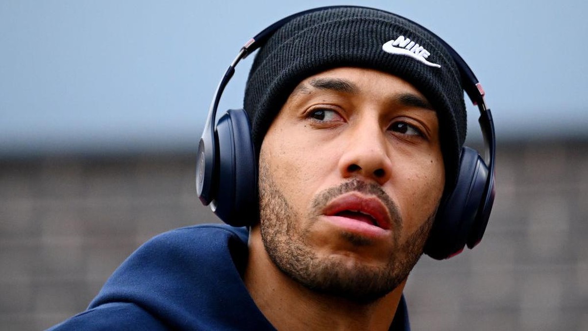 Aubameyang dipastikan absen di fase gugur Liga Champions musim ini. Foto: Getty Images/Clive Mason