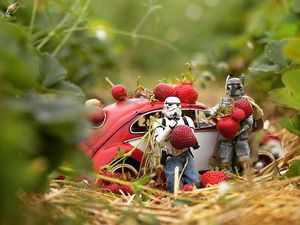 Stormtrooper Star Wars Ini Hobinya Belanja Sayur dan Minum Jus Stormtrooper Star Wars Ini Hobinya Belanja Sayur dan Minum Jus