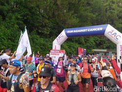 Lari Magelang-Semarang 100 Km, Galang Ratusan Juta buat Pasien Kanker