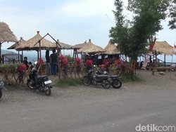 Saung Munggaran Subang, Wisata Gratis dengan Pemandangan Alam Eksotis