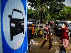Tarif Parkir Lebih Mahal buat Mobil Tak Lulus Uji Emisi Berlaku Hari Ini, Catat Lokasinya Tarif Parkir Lebih Mahal buat Mobil Tak Lulus Uji Emisi Berlaku Hari Ini, Catat Lokasinya