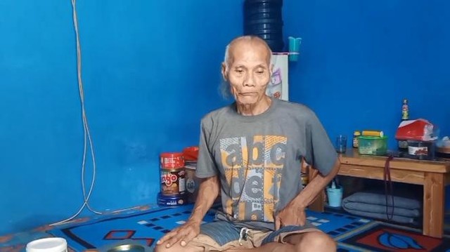 Berita Viral Selebriti dari InsertLive : Diding Boneng Temukan Kebahagiaan dalam Kesendirian di Dunia Teater