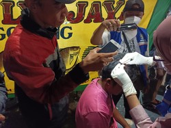 Pria di Surabaya Kepalanya Bocor Diserang Gangster Saat Pulang Kerja