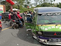 Kronologi Tabrakan Beruntun 3 Mobil di Depan Bumi Perkemahan Sibolangit