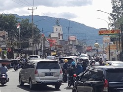 Sejumlah Titik di Puncak Bogor Padat, One Way Arah Jakarta Akan Diterapkan