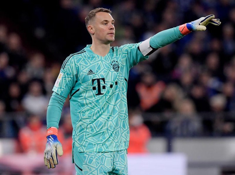 GELSENKIRCHEN, GERMANY - NOVEMBER 12: Manuel Neuer of Bayern Munchen  during the German Bundesliga  match between Schalke 04 v Bayern Munchen at the Veltins Arena on November 12, 2022 in Gelsenkirchen Germany (Photo by Dennis Bresser/Soccrates/Getty Images)
