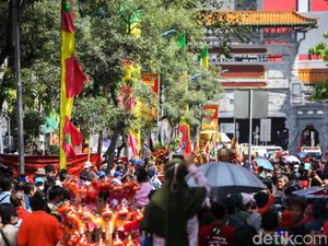 Meriahnya Festival Cap Go Meh di Pecinan Glodok Jakarta Meriahnya Festival Cap Go Meh di Pecinan Glodok Jakarta